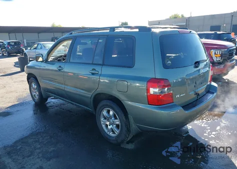 2005 Toyota Highlander V6 from USA, damaged, VIN JTEEP21A150118307